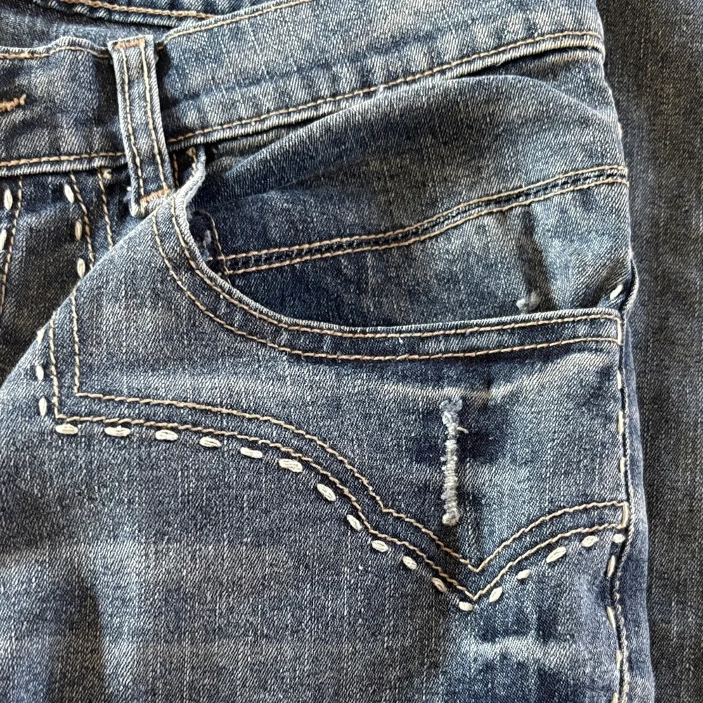 Tyte Jeans Women's Boot Cut in Classic Blue Size 5 EUC Distressed - Picture 7 of 10